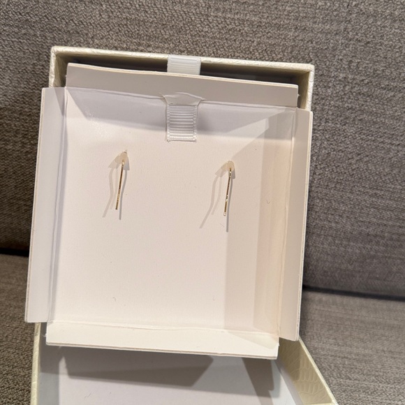 House of Harlow 1960 Pearl-Embellished Heart Earrings - Picture 3 of 4